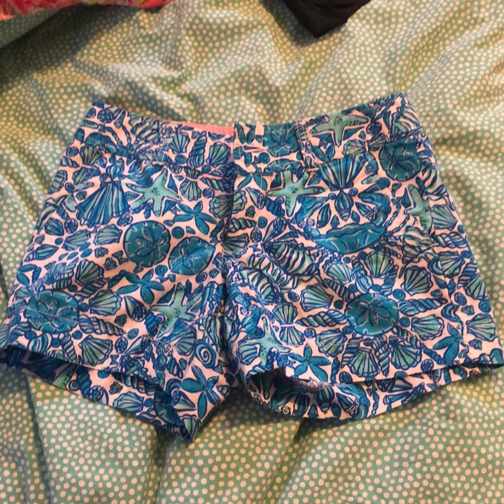 Lilly Pulitzer shorts size 00– perfect condition